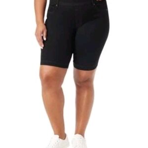Gloria Vanderbilt Women's Black Jean Bermuda Shorts Plus Size 16W Shape Effects